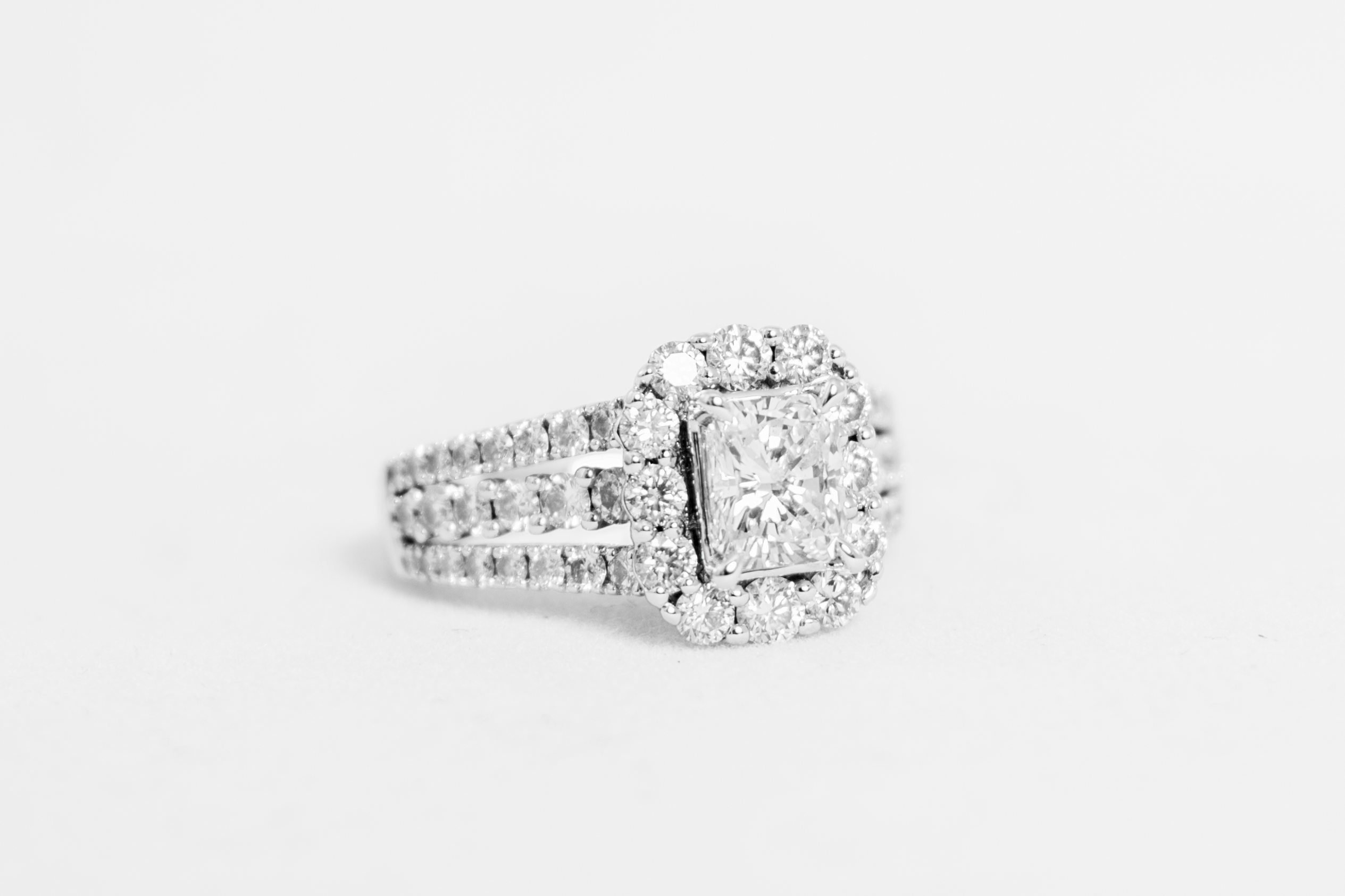 Ring sizing at Florida Diamond Center